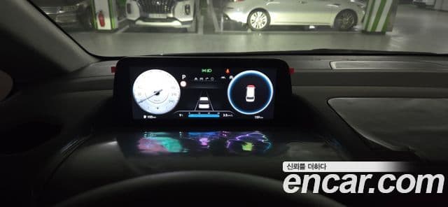 Hyundai Staria 2025 — Şəkil 15/20