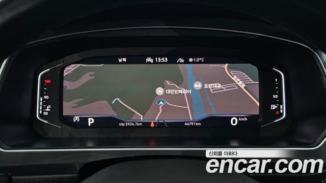 Volkswagen Tiguan Allspace 2023 — ფოტო 8/20