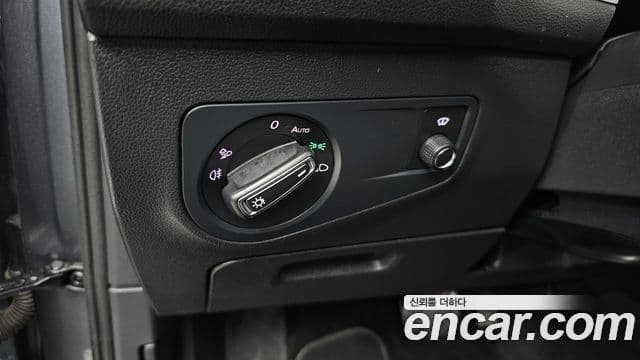 Volkswagen Tiguan Allspace 2023 — ფოტო 13/20