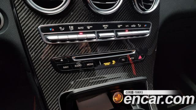 Mercedes-Benz GLC-Class 2019 — ფოტო 17/20