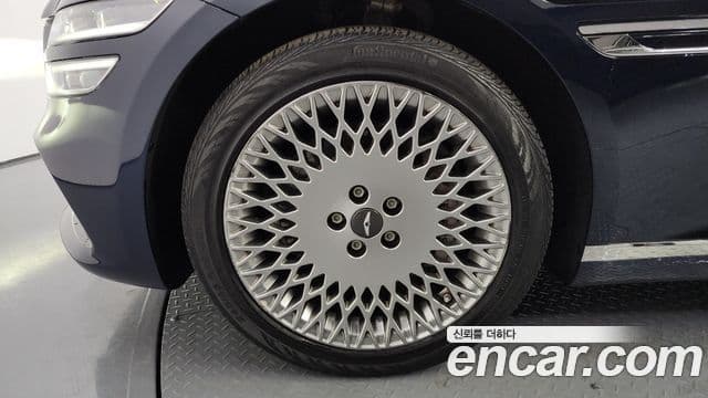Genesis Electrified G80 2023 — ფოტო 5/20