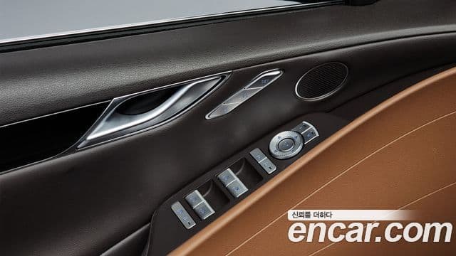 Genesis Electrified G80 2023 — ფოტო 13/20