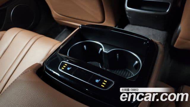 Genesis Electrified G80 2023 — ფოტო 19/20