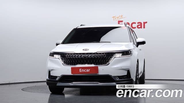 Kia Carnival 2021 — ფოტო 3/20