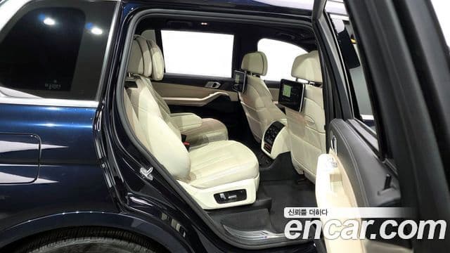 BMW X7 2021 — Şəkil 12/20