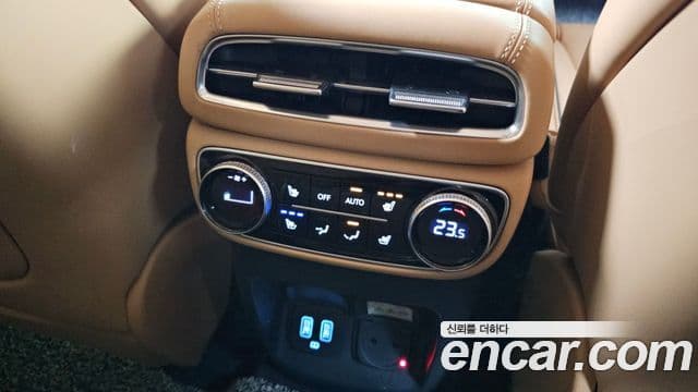 Genesis GV80 2022 — Photo 18/20