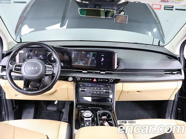 Kia Carnival 2021 — ფოტო 7/20