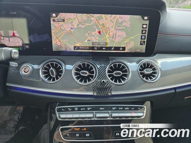Mercedes-Benz E-Class 2021 — Şəkil 8/20