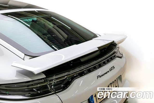 Porsche Panamera 2022 — Şəkil 9/20
