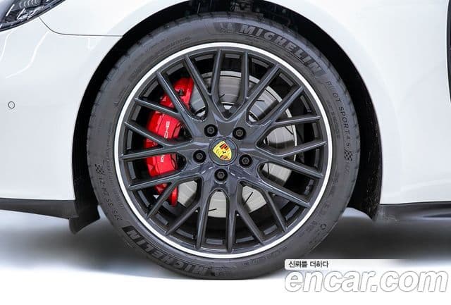 Porsche Panamera 2022 — Şəkil 7/20