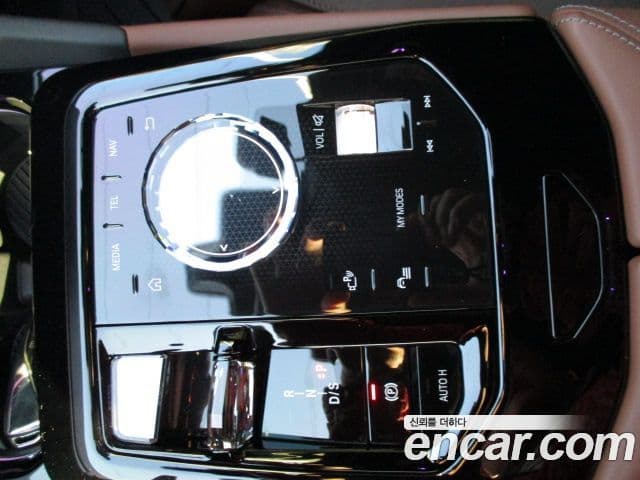 BMW 5 Series 2024 — ფოტო 16/20