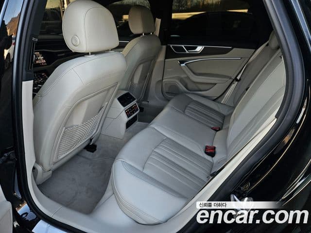 Audi A6 2023 — Photo 12/20