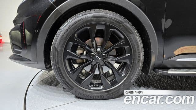 Kia Sorento 2020 — Фото 5/20
