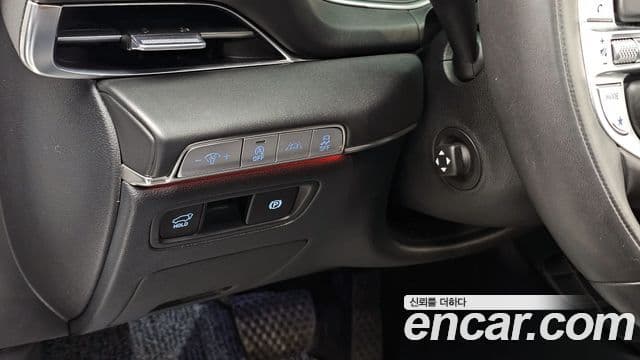 Genesis GV80 2020 — ფოტო 16/20