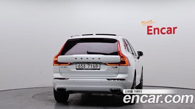 Volvo XC60 2018 — Şəkil 4/20