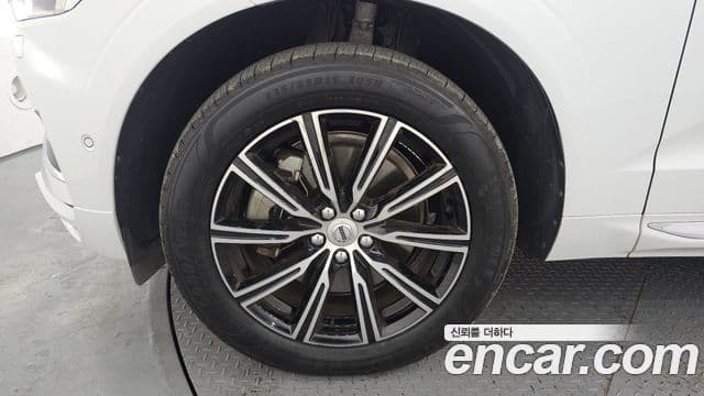 Volvo XC60 2018 — фото 5 из 20