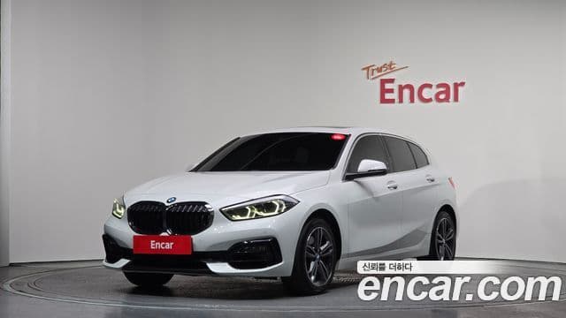 BMW 1 Series 2022 — ფოტო 19/20