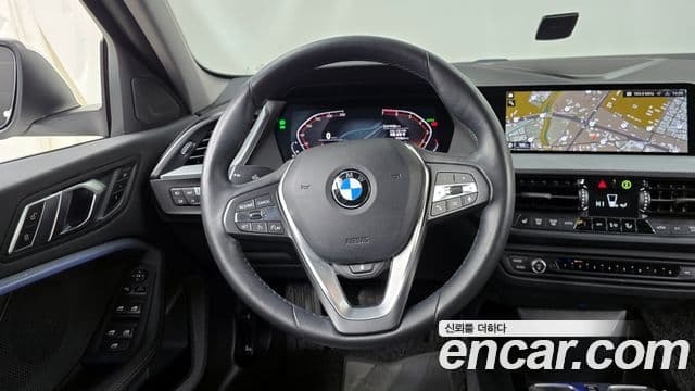 BMW 1 Series 2022 — ფოტო 5/20