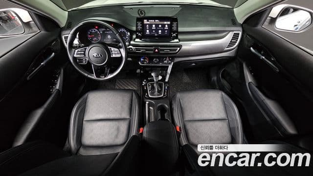 Kia Seltos 2020 — ფოტო 7/20