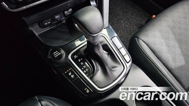 Kia Seltos 2020 — ფოტო 9/20