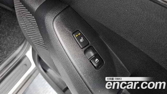 Kia Seltos 2020 — ფოტო 19/20