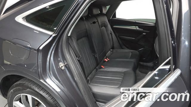 Audi Q5 2021 — Photo 4/20