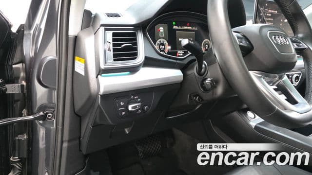 Audi Q5 2021 — Photo 15/20
