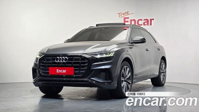 Audi Q7 2021 — ფოტო 1/20