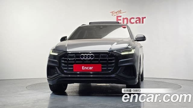Audi Q7 2021 — ფოტო 3/20