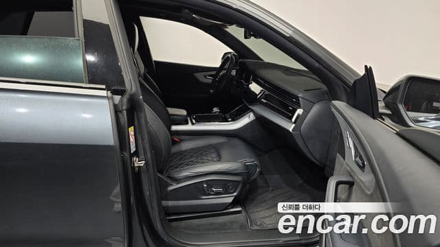 Audi Q7 2021 — ფოტო 11/20