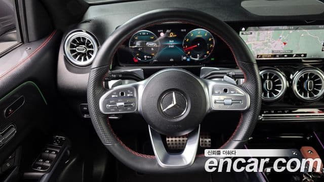 Mercedes-Benz GLB-Class 2022 — Şəkil 15/20