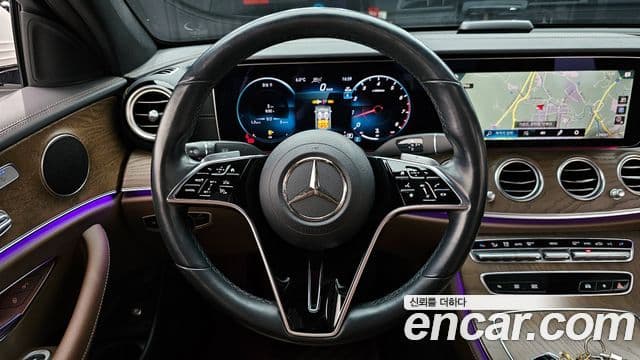 Mercedes-Benz E-Class 2022 — Фото 13/20