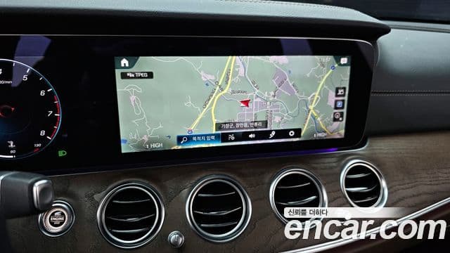 Mercedes-Benz E-Class 2022 — Фото 14/20