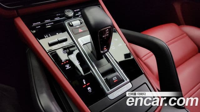 Porsche Cayenne 2023 — Şəkil 7/20