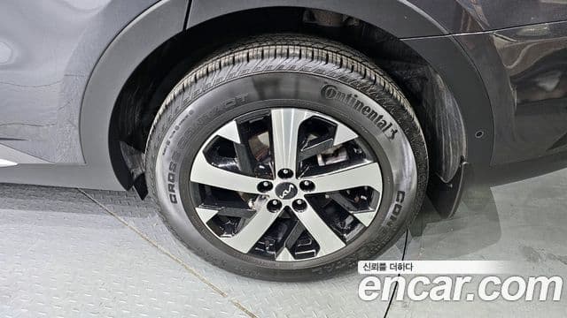 Kia Sorento 2021 — Фото 5/20