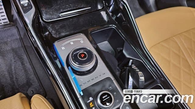 Kia Sorento 2021 — Фото 9/20