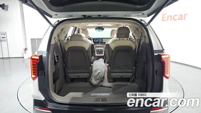 Kia Carnival 2024 — ფოტო 20/20