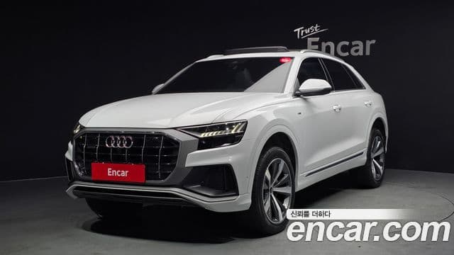 Audi Q7 2022 — Фото 1/20