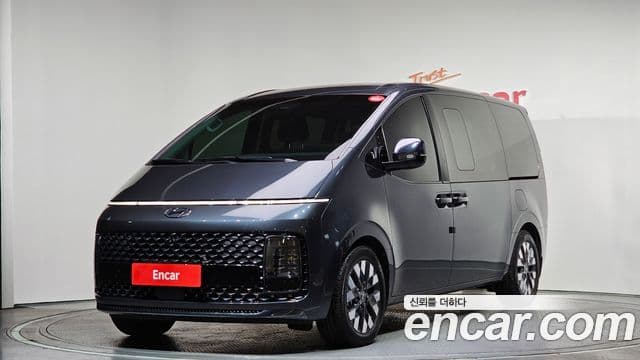 Hyundai Staria 2023 — ფოტო 7/20