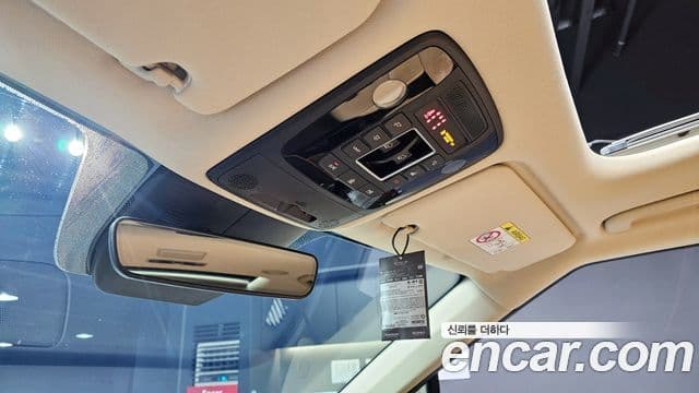 Kia Carnival 2020 — Şəkil 17/20