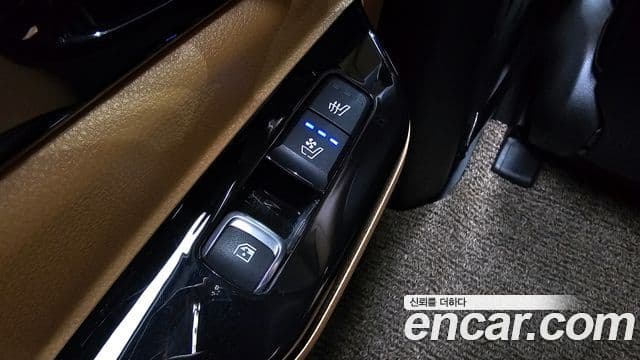 Kia Carnival 2020 — Şəkil 18/20