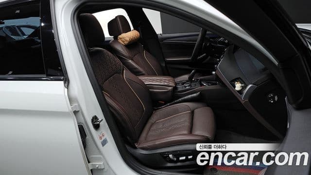 BMW 5 Series 2019 — Şəkil 10/20