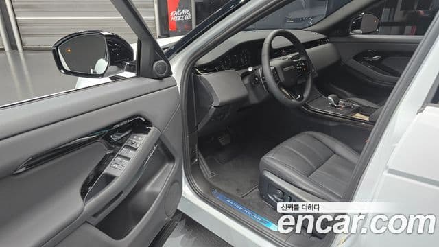Land Rover Range Rover Evoque 2025 — Şəkil 11/20