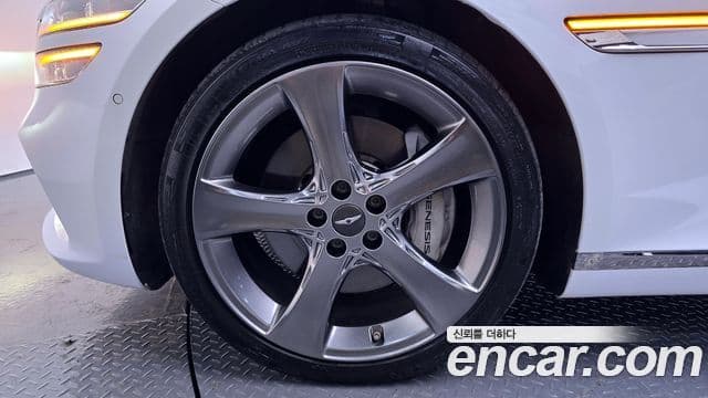 Genesis Electrified G80 2020 — ფოტო 5/20