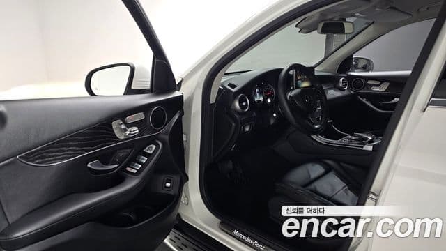 Mercedes-Benz GLC-Class 2019 — Şəkil 12/20