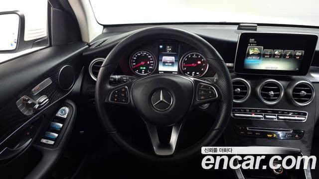 Mercedes-Benz GLC-Class 2019 — Şəkil 13/20