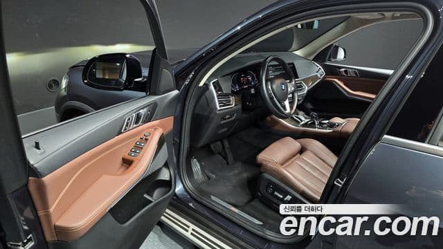 BMW X5 2022 — ფოტო 9/20