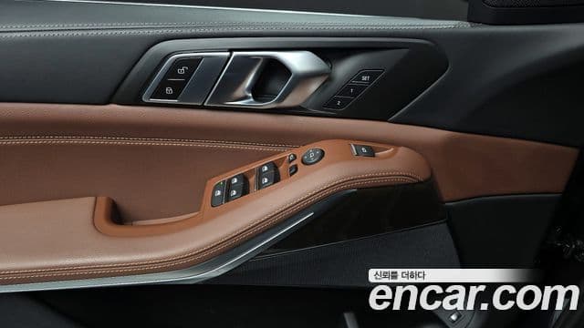 BMW X5 2022 — ფოტო 17/20