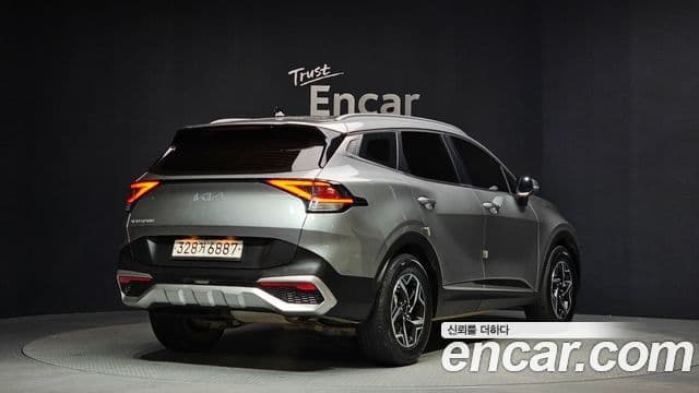 Kia Sportage 2022 — Фото 2/20