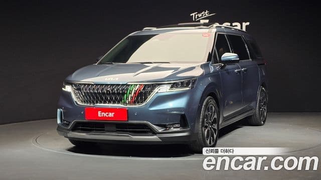 Kia Carnival 2022 — Фото 1/20